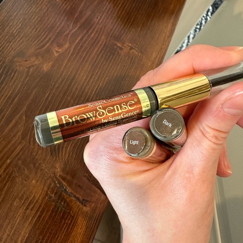 Senegence Liquid Brow Color